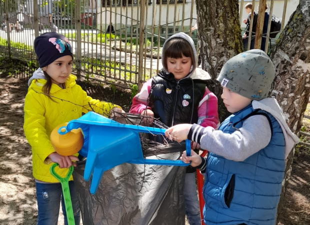 Дошколята активно участвуют в городской акции "Чистый город ".